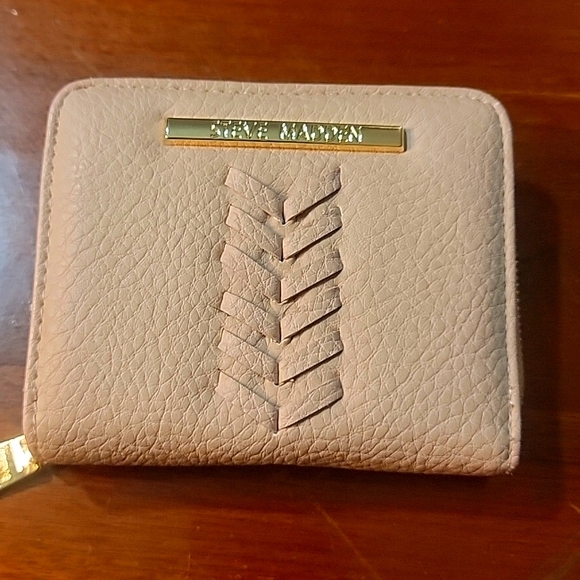 Steve Madden wallet - Picture 1 of 3